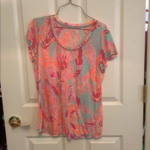 Lilley Pulitzer t-shirt